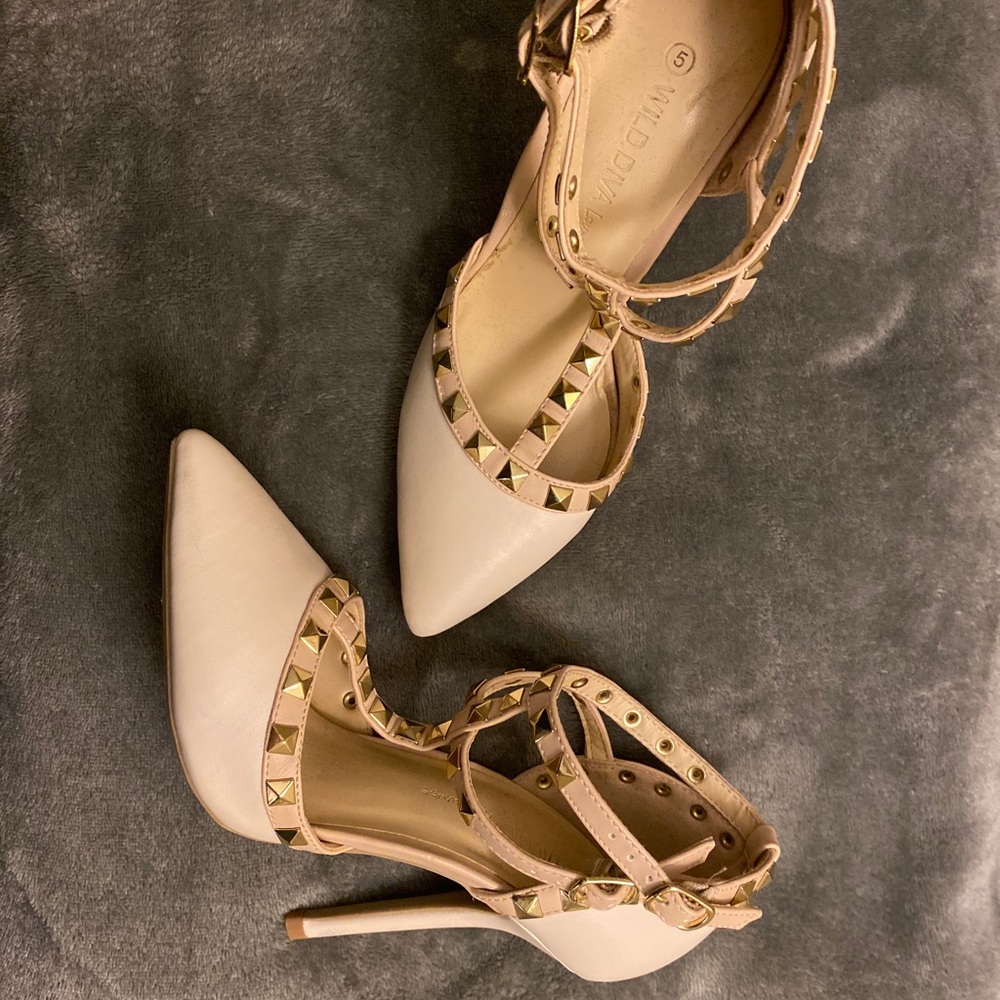 Women’s shoes